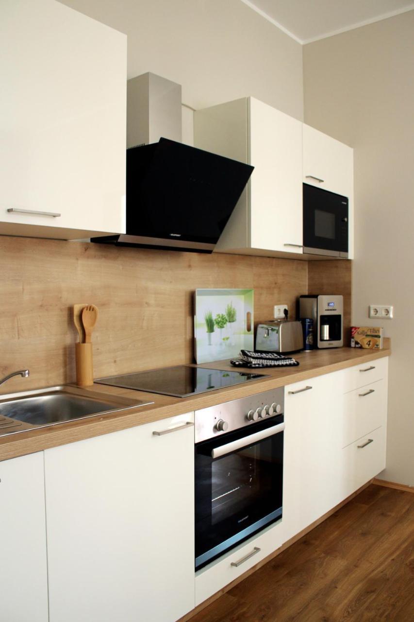 Apartments Anno 1560 เควดลินบวร์ก ภายนอก รูปภาพ
