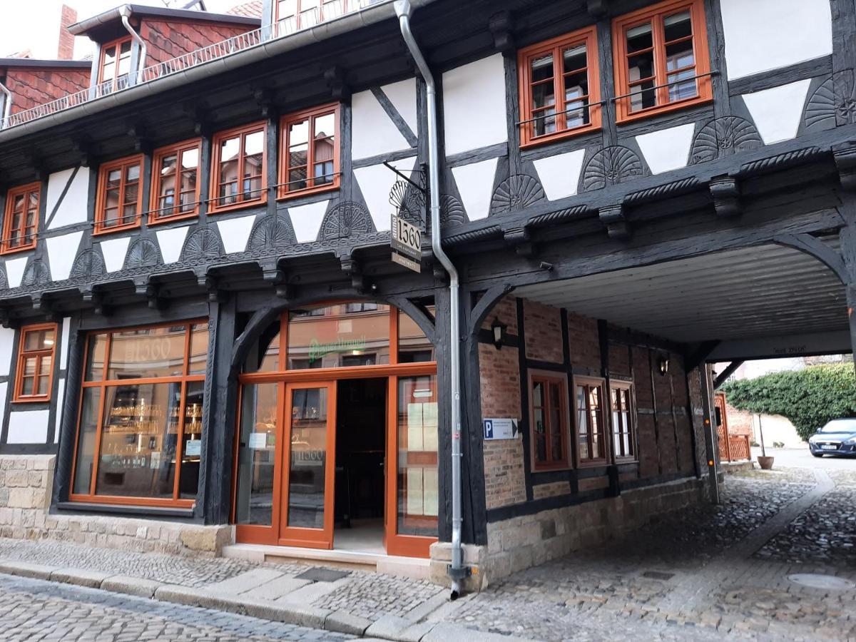 Apartments Anno 1560 เควดลินบวร์ก ภายนอก รูปภาพ